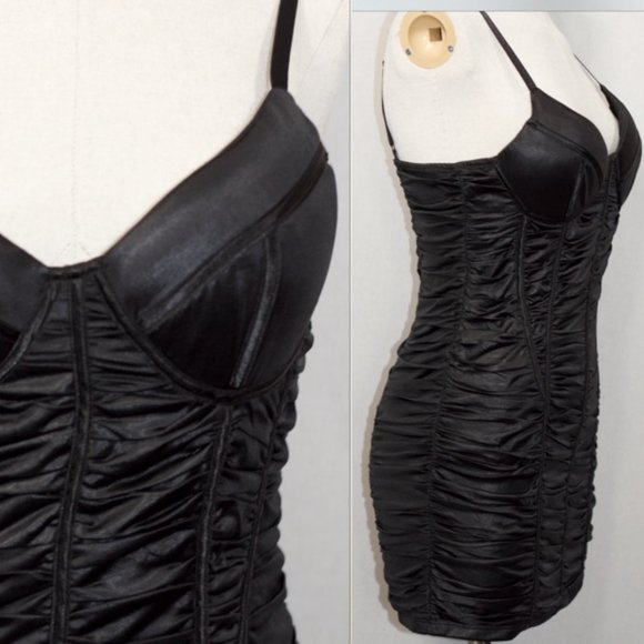 Entry Black Dress - Picture 12 of 14